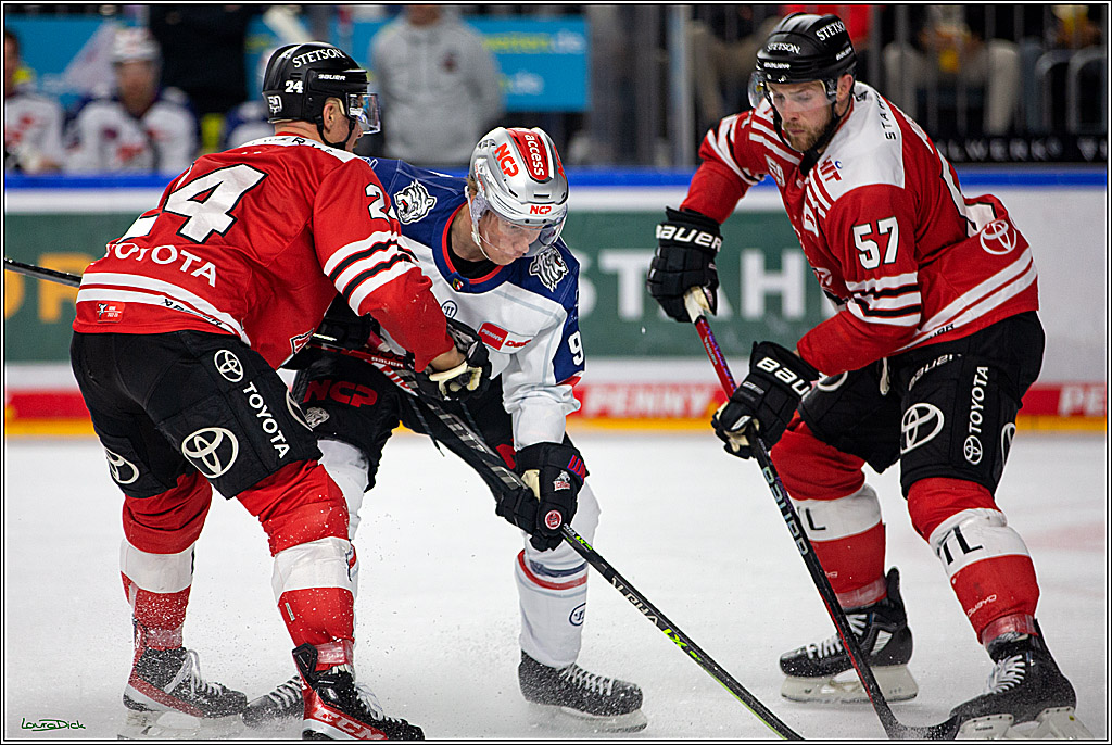 PENNY DEL; Koelner Haie- Nuernberger Ice Tigers; Koeln, 18.11.2022